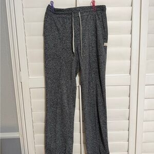 Vuori halo Charcoal straight leg